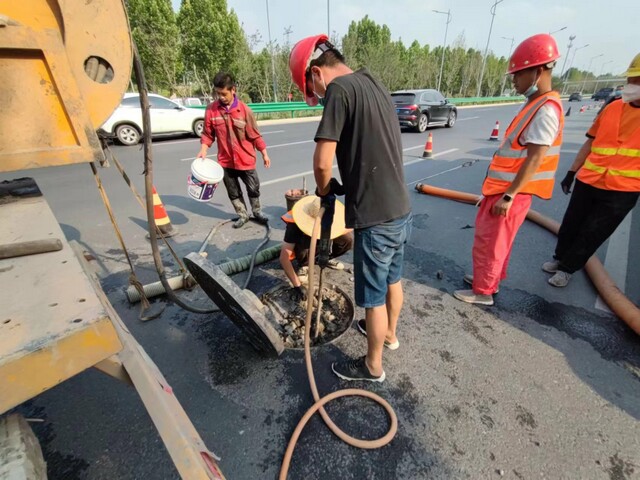 新丰管道潜水封堵气囊